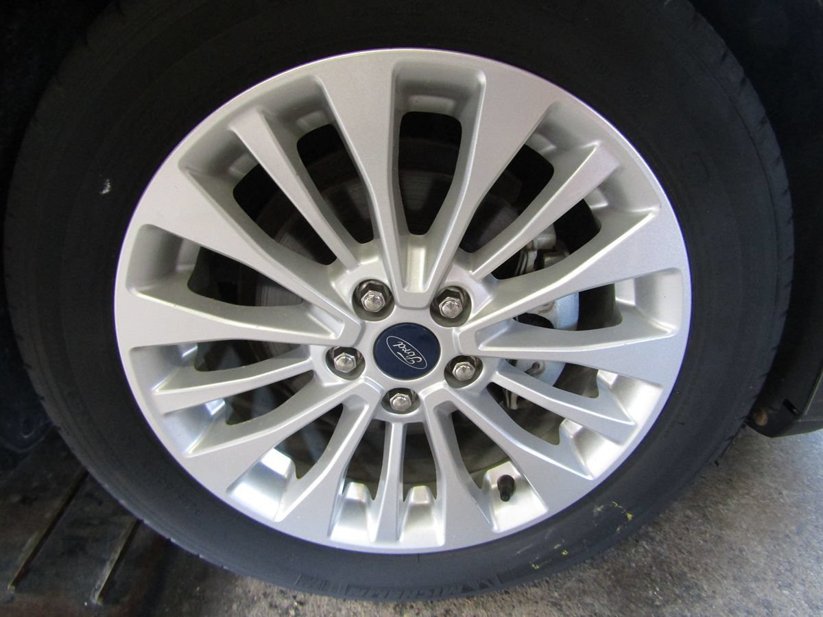 Used 2018 Ford C-MAX SE FWD image 34