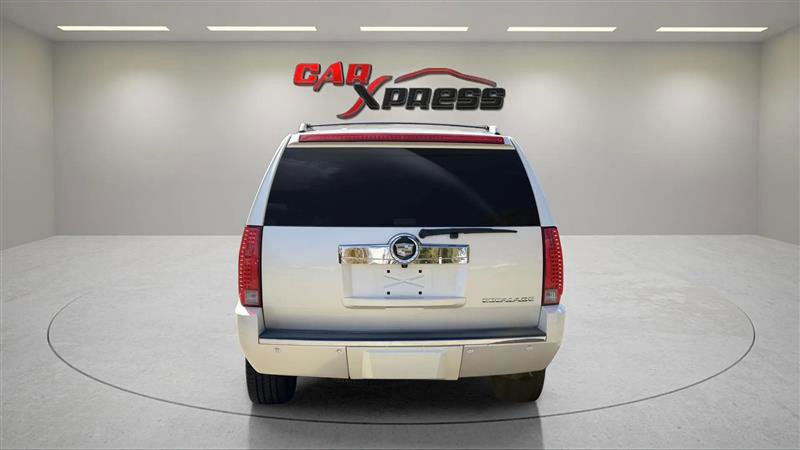 Used 2009 Cadillac Escalade AWD image 10