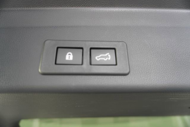Certified 2025 Subaru Ascent Premium AWD/4WD image 38