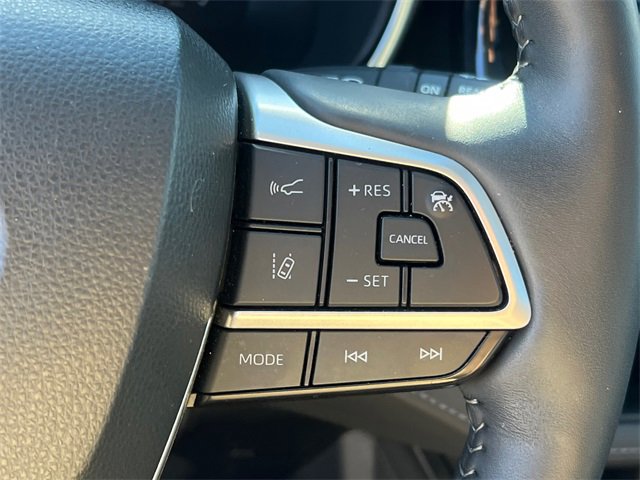 Used 2024 Toyota Highlander Platinum image 26
