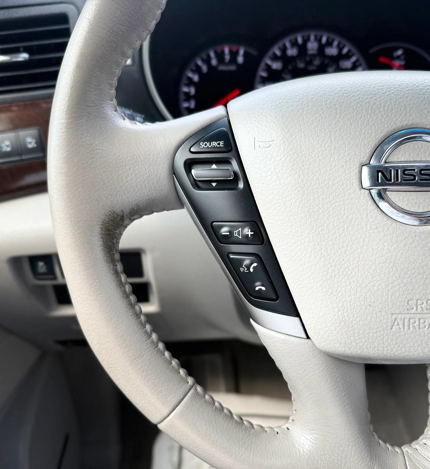 Used 2012 Nissan Quest SL w/ Bose Pkg FWD image 14