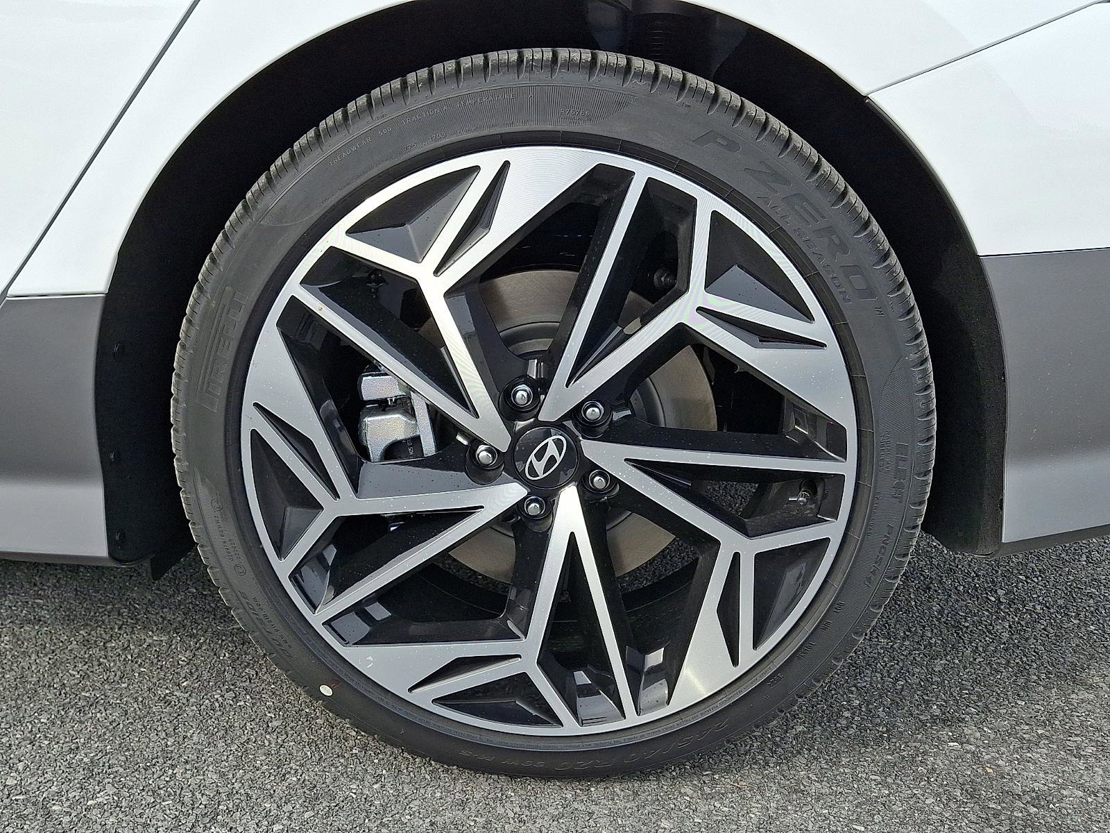 New 2025 Hyundai Ioniq 6 SEL image 5