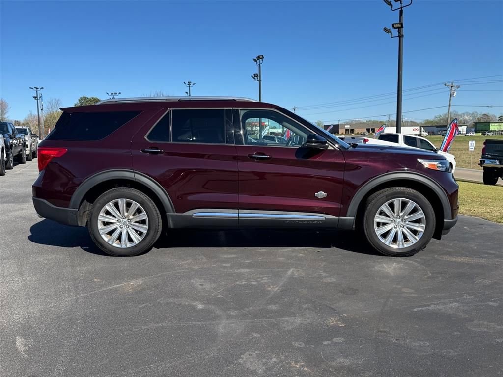 Used 2023 Ford Explorer King Ranch w/ Premium Technology Package image 2