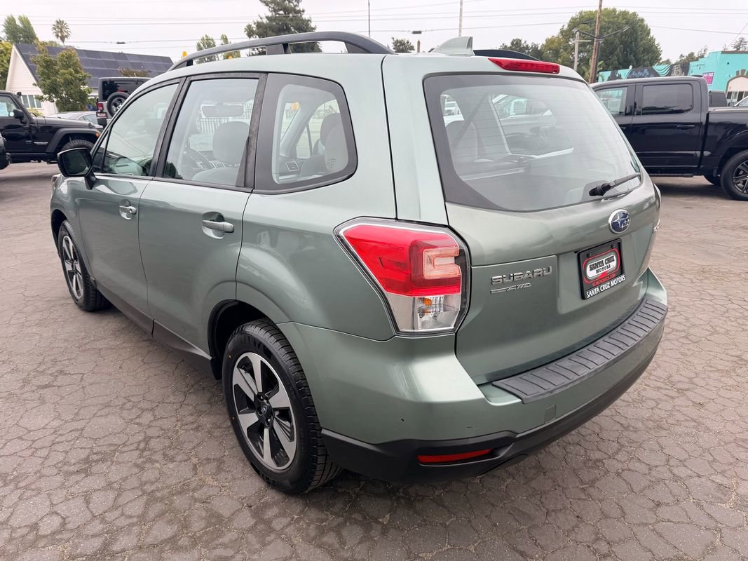 Used 2018 Subaru Forester 2.5i w/ Alloy Wheel Package image 4