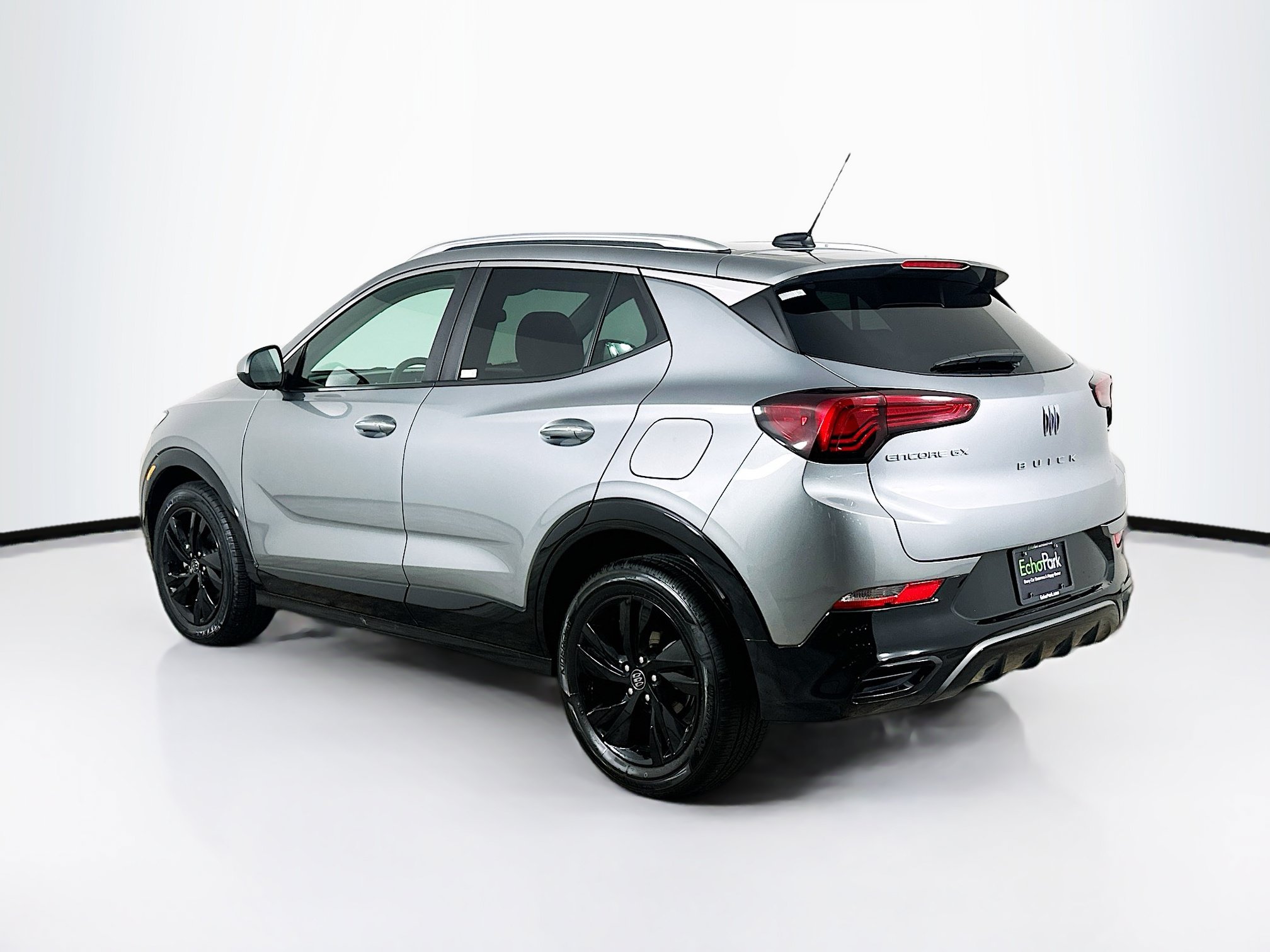 Used 2024 Buick Encore GX Sport Touring FWD image 5