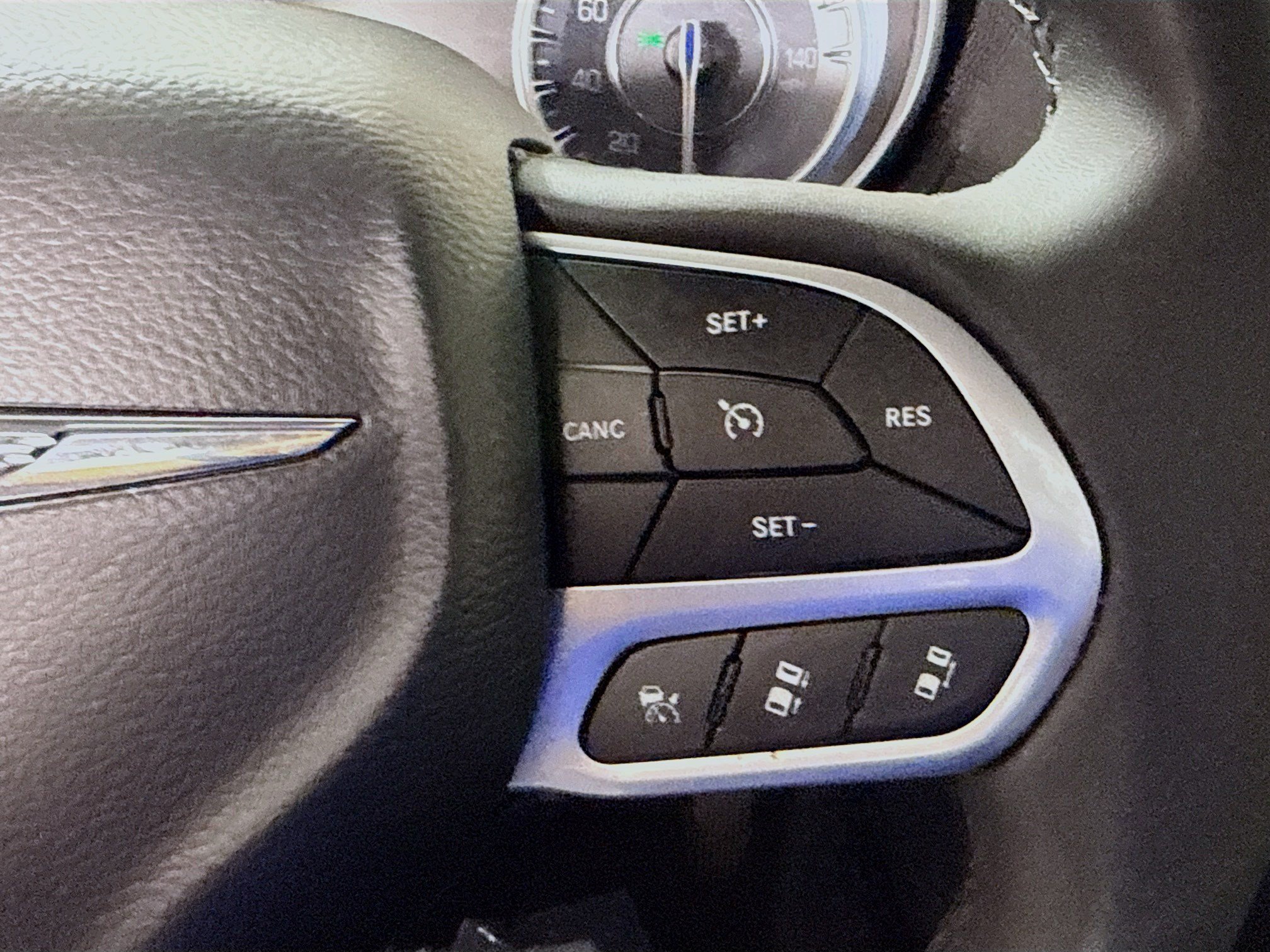 Used 2023 Chrysler 300 Touring w/ Safetytec Plus Group RWD image 15