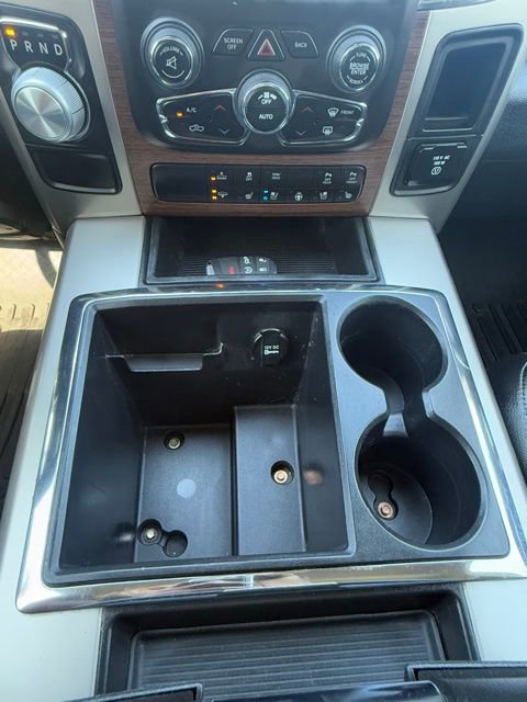 Used 2014 RAM 1500 Laramie w/ Convenience Group image 25