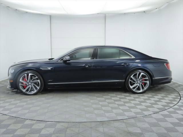 Used 2025 Bentley Flying Spur Plug-In Hybrid image 8