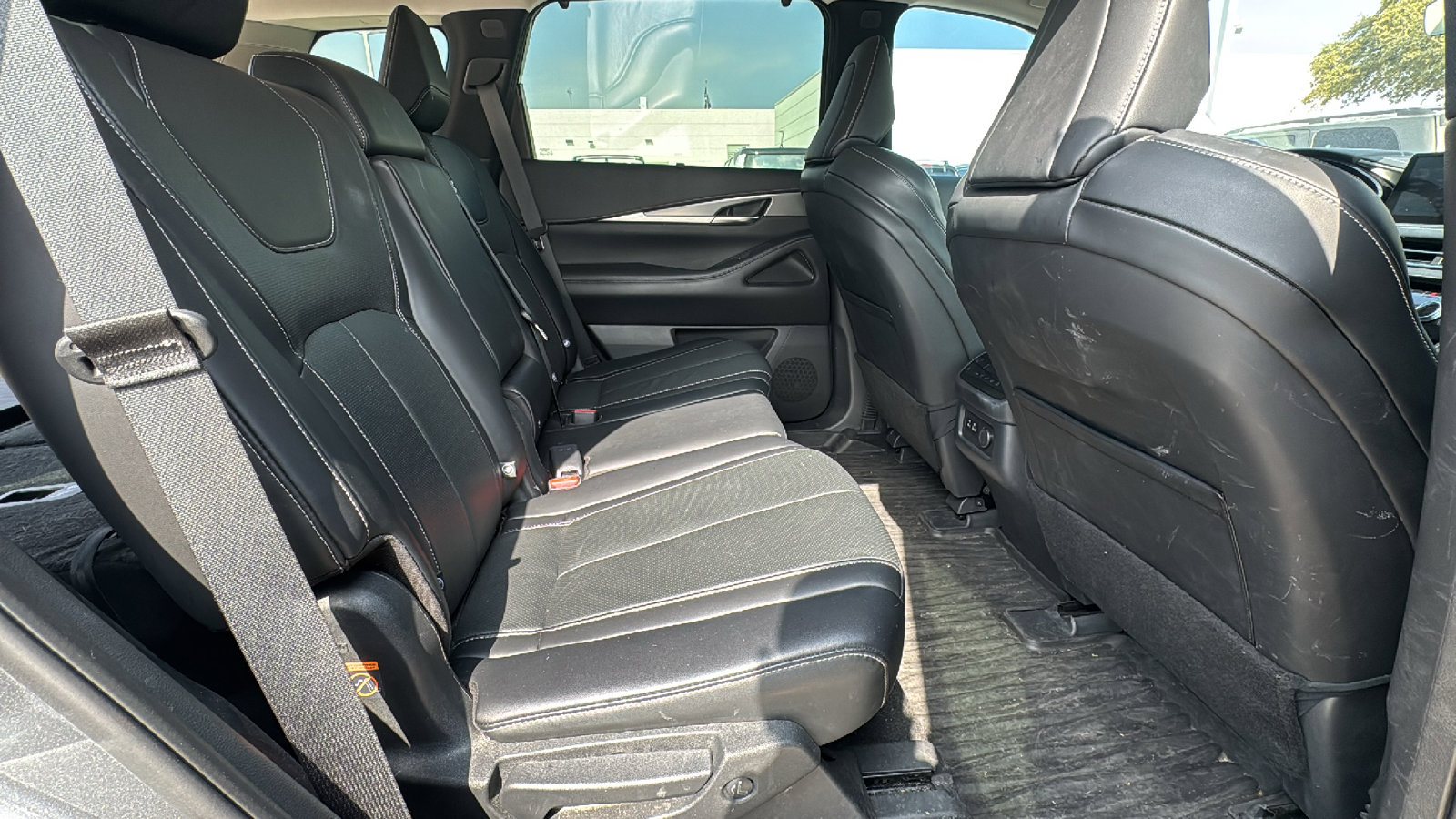 Used 2023 INFINITI QX60 Luxe w/ Cargo Package image 26