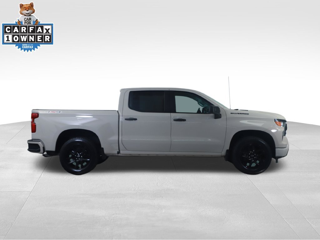 Used 2026 Chevrolet Silverado 1500 Custom w/ LPO, Dark Essentials Package AWD/4WD image 13