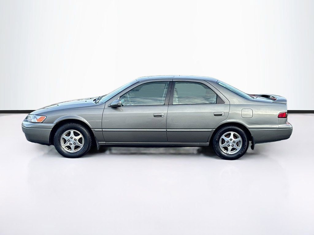 Used 1999 Toyota Camry CE image 9