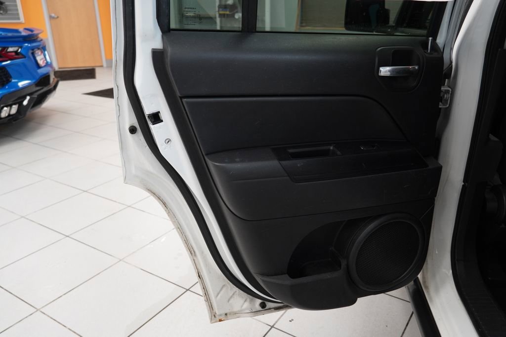 Used 2014 Jeep Patriot Latitude image 20