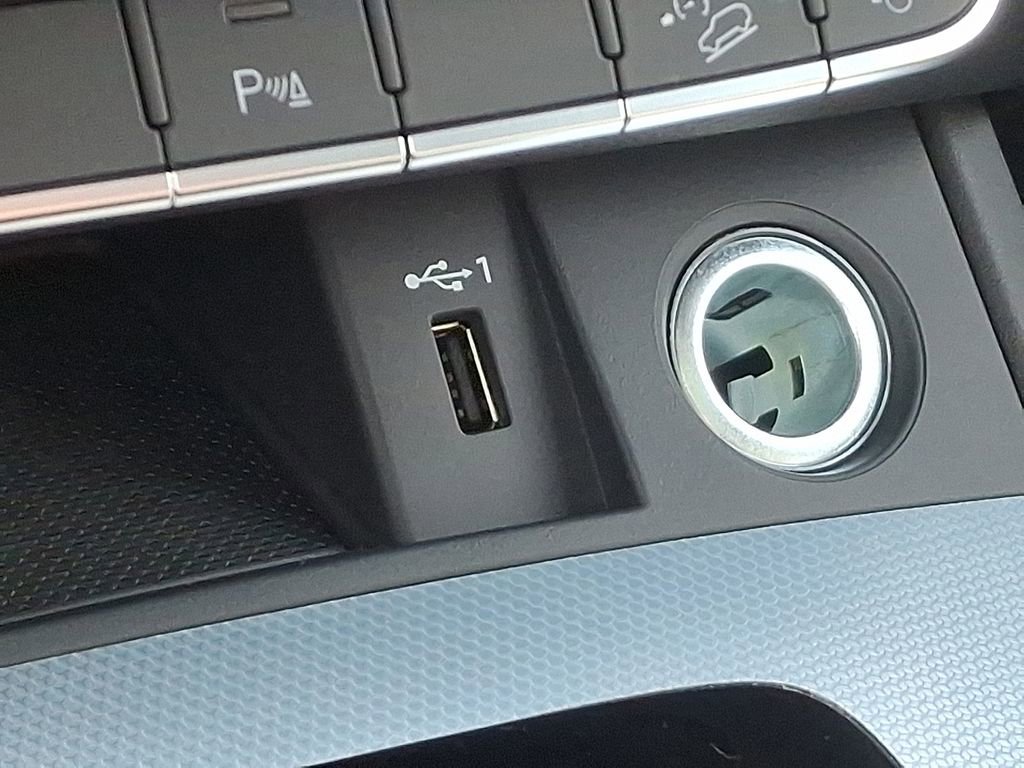 Certified 2025 Audi Q5 2.0T Premium Plus w/ Premium Plus Package image 27