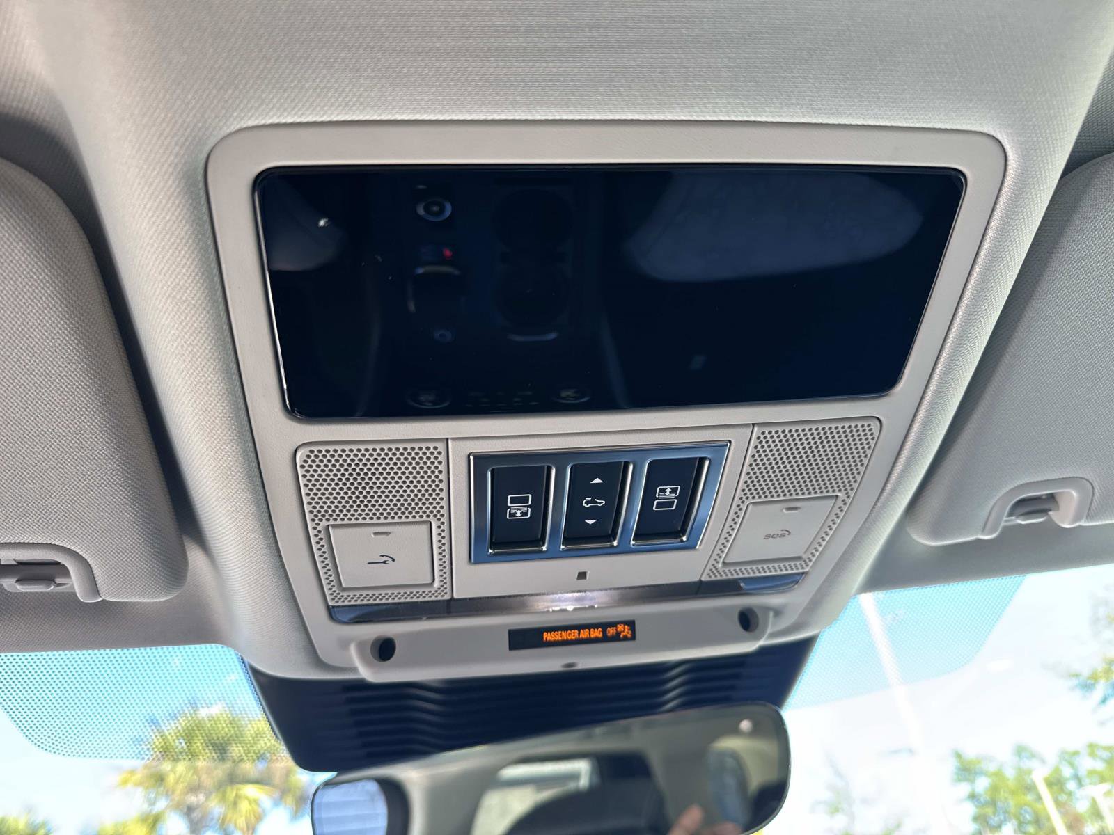 New 2026 Land Rover Discovery Limited Edition AWD/4WD image 28