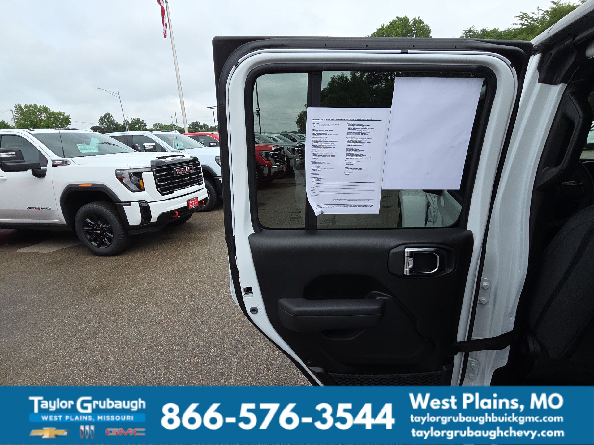 Used 2025 Jeep Gladiator Sport AWD/4WD image 27