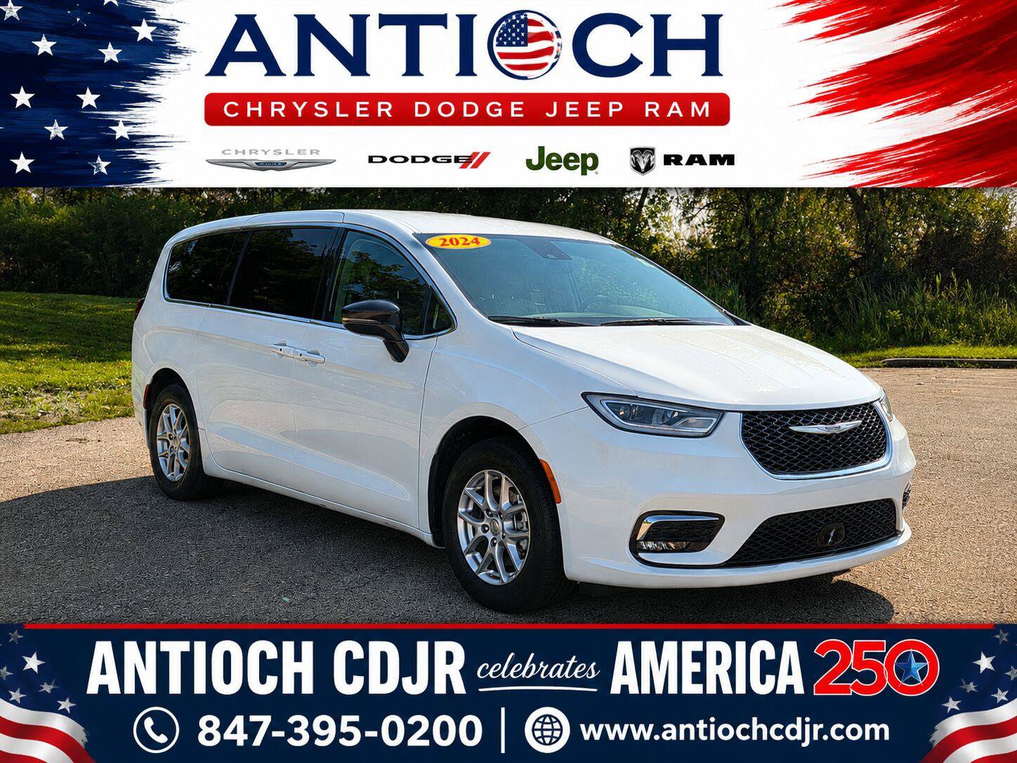 Used 2024 Chrysler Pacifica Touring-L