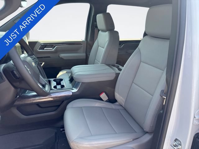 New 2026 Chevrolet Silverado 2500 LTZ w/ LTZ Premium Package AWD/4WD image 11
