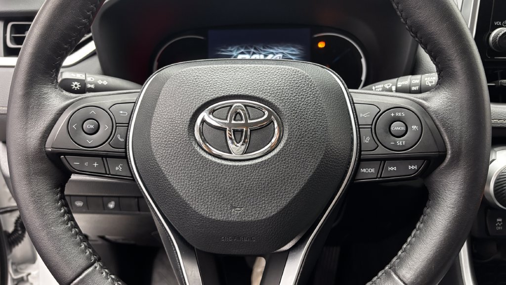 Used 2024 Toyota RAV4 XLE w/ Weather Package AWD/4WD image 20
