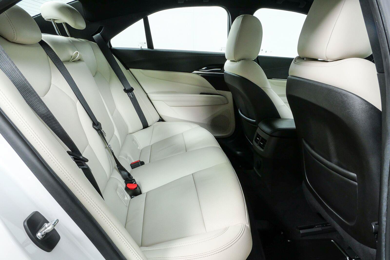Used 2021 Cadillac CT4 Premium Luxury RWD image 22