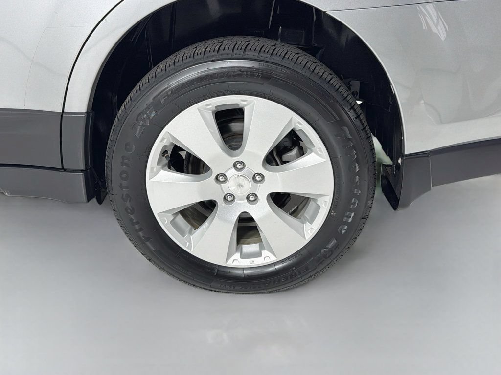 Used 2011 Subaru Outback 2.5i Premium w/ All-Weather Pkg AWD/4WD image 28