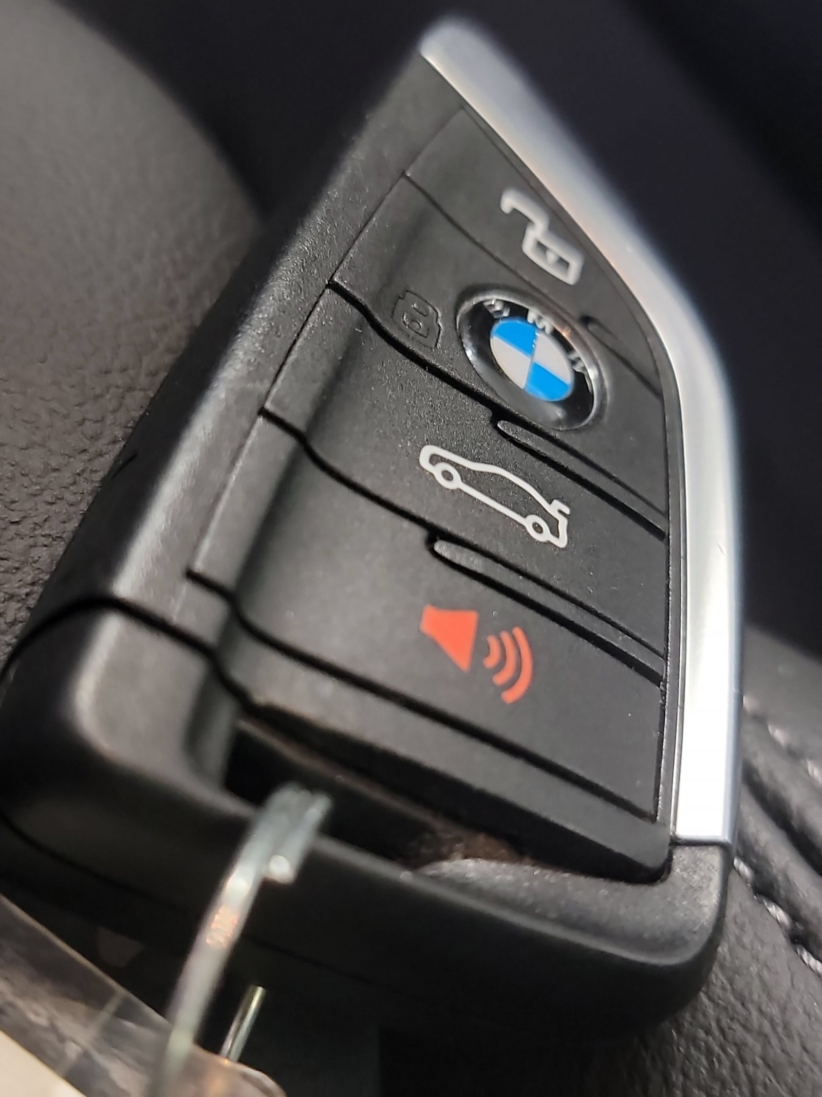 Used 2023 BMW X3 xDrive30i w/ Premium Package AWD/4WD image 32