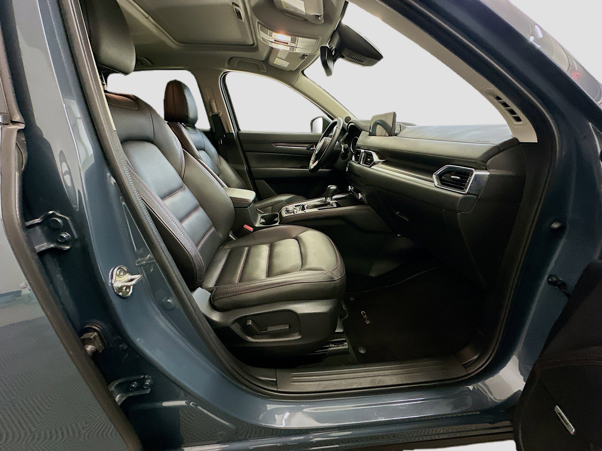 Used 2024 MAZDA CX-5 Carbon Edition image 33