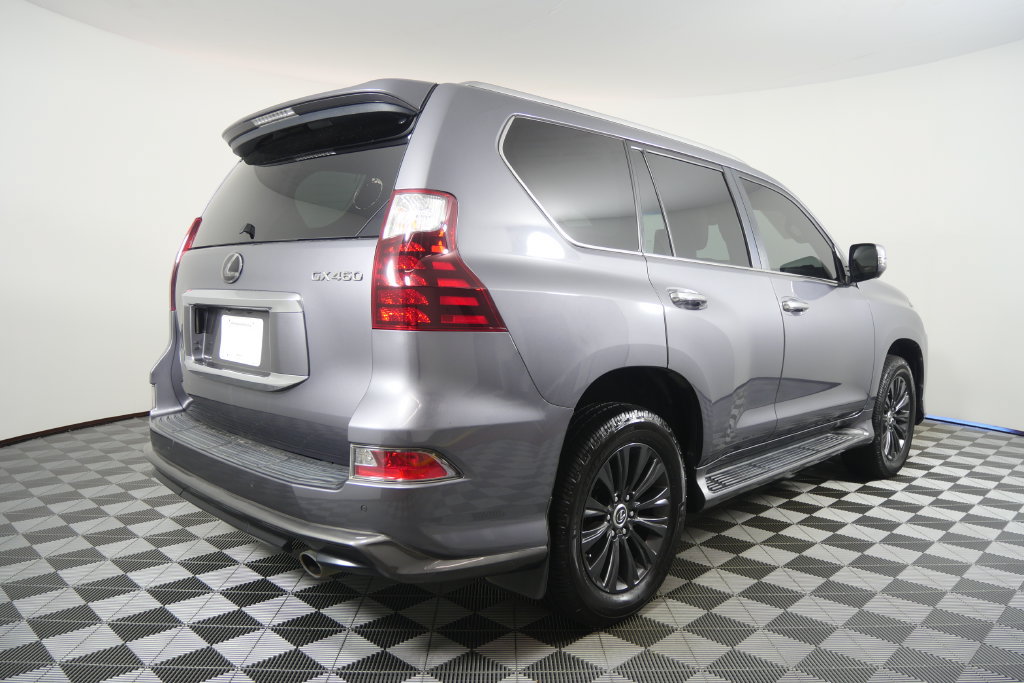 Used 2020 Lexus GX 460 Luxury w/ Luxury Sport Package AWD/4WD image 4