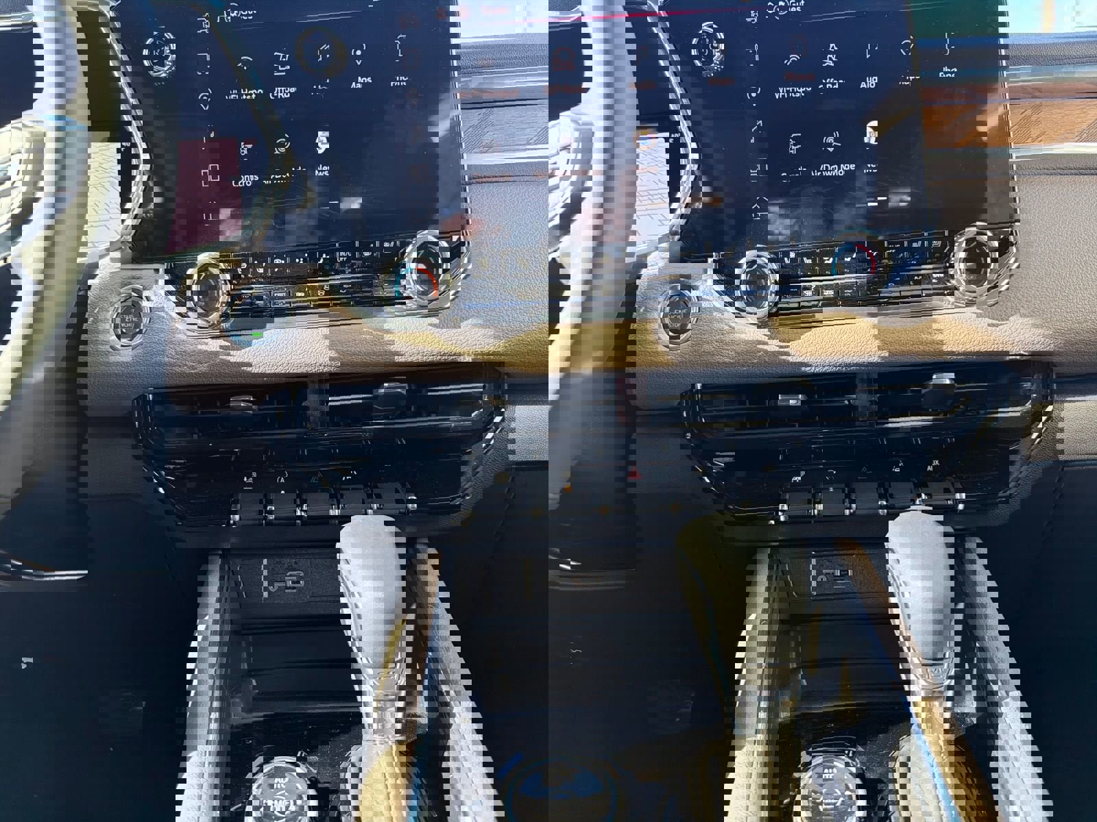 New 2026 GMC Canyon Denali image 26