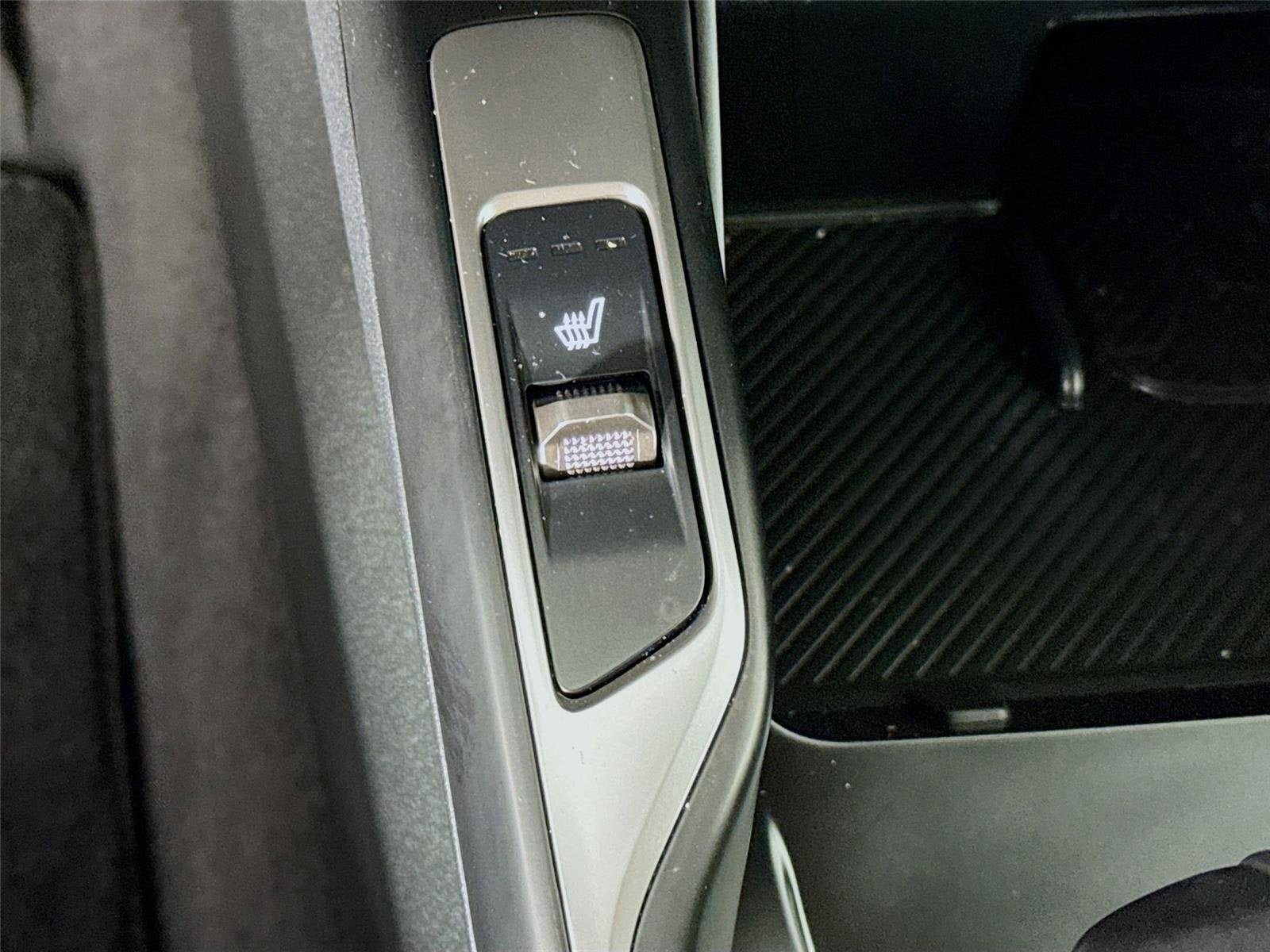 Certified 2025 Kia Sorento EX FWD image 21