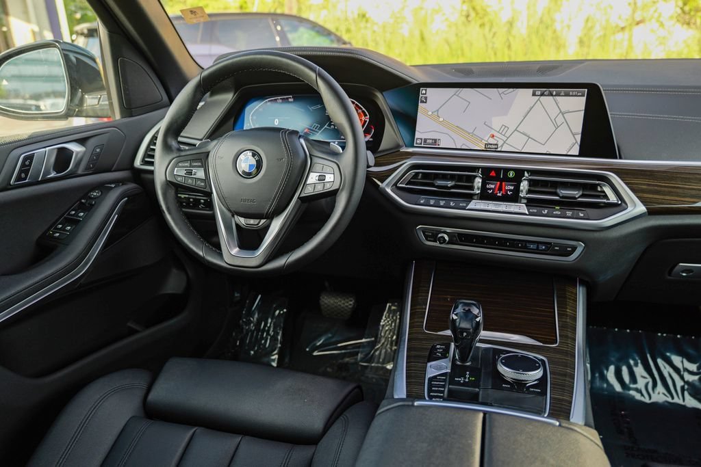 Used 2021 BMW X5 xDrive40i w/ Convenience Package AWD/4WD image 43