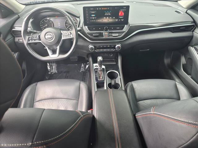 Certified 2023 Nissan Altima 2.5 SR w/ SR Premium Package FWD image 17