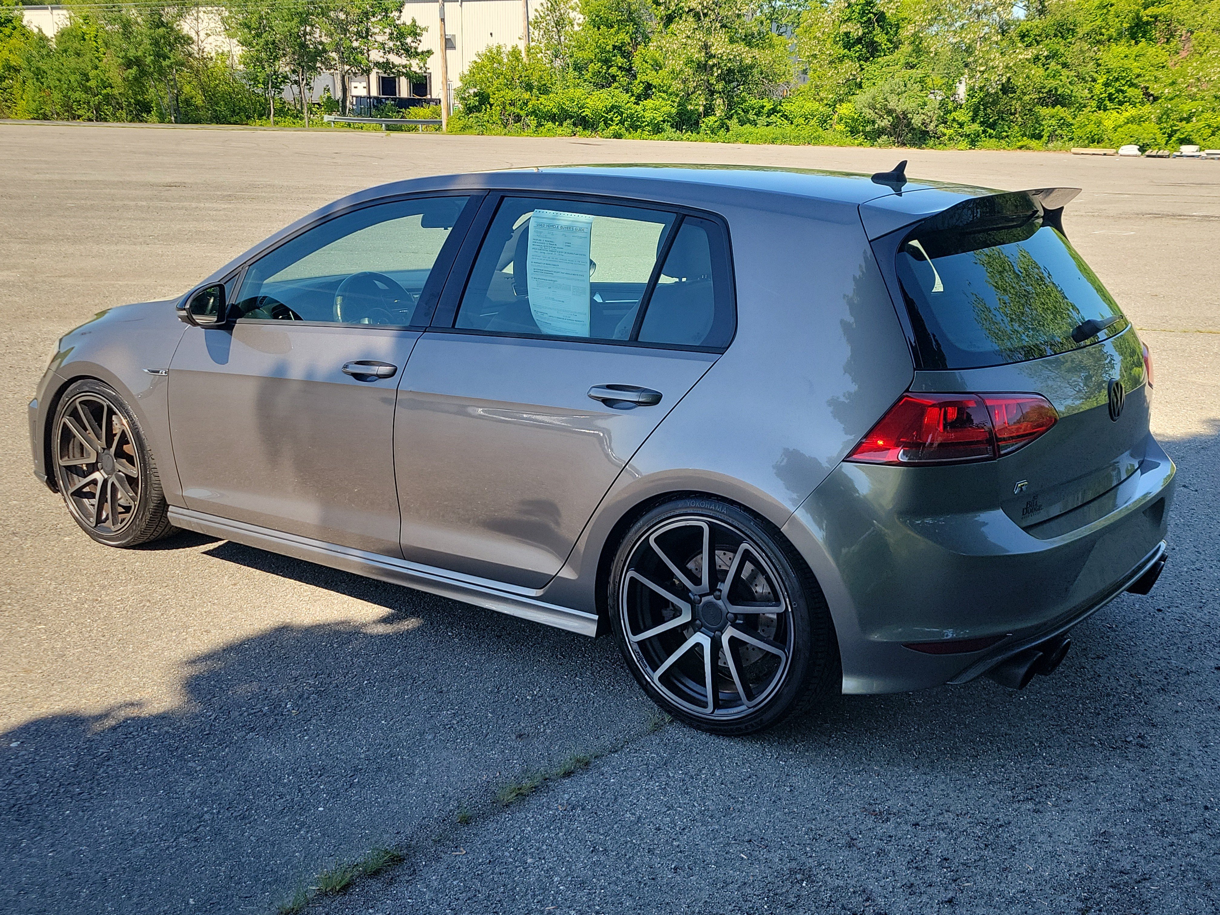 Used 2016 Volkswagen Golf R 4-Door AWD/4WD image 7
