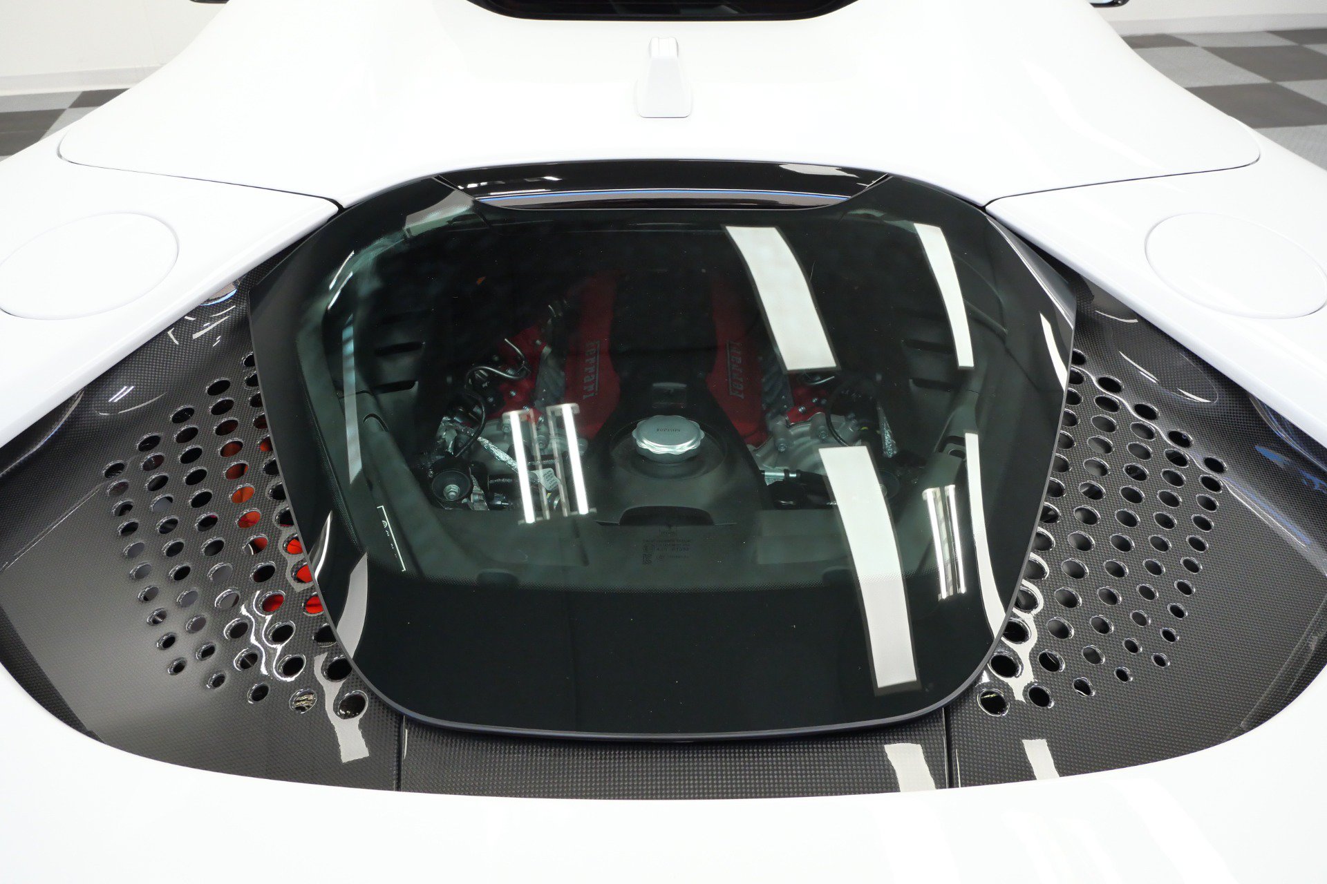 Used 2025 Ferrari SF90 Spider AWD/4WD image 54