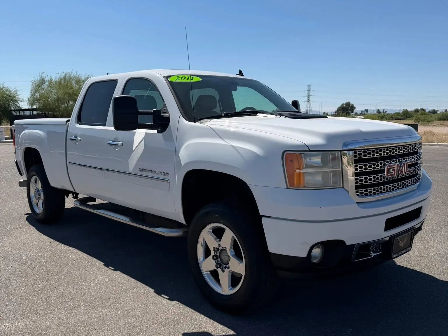 Used 2011 GMC Sierra 2500 Denali AWD/4WD image 8