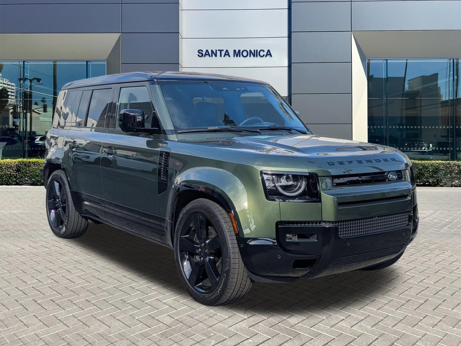 New 2026 Land Rover Defender 110 X-Dynamic SE AWD/4WD image 7