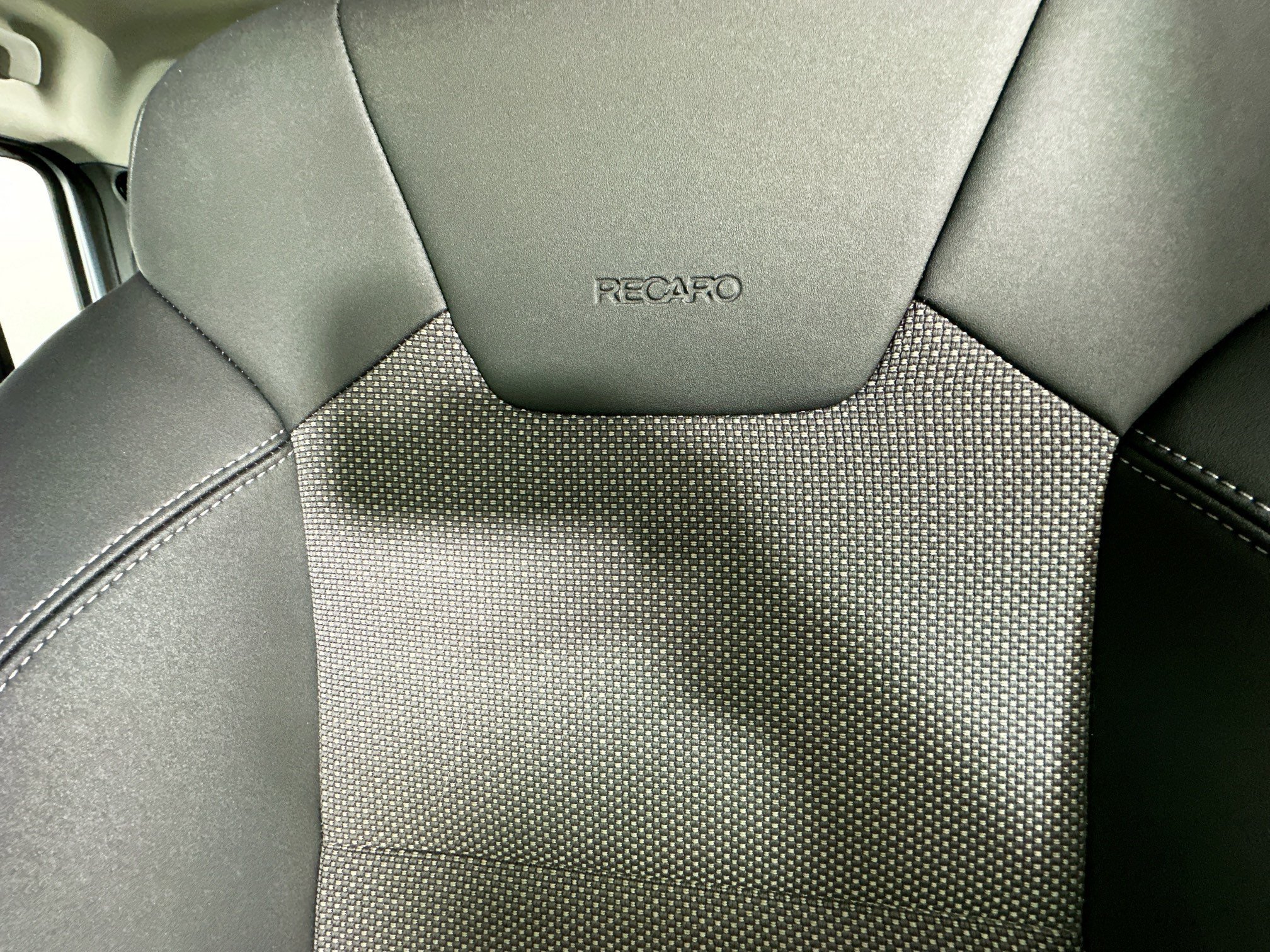 Used 2024 INEOS Grenadier Station Wagon AWD/4WD image 38