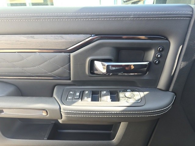 New 2026 RAM 3500 Limited image 15