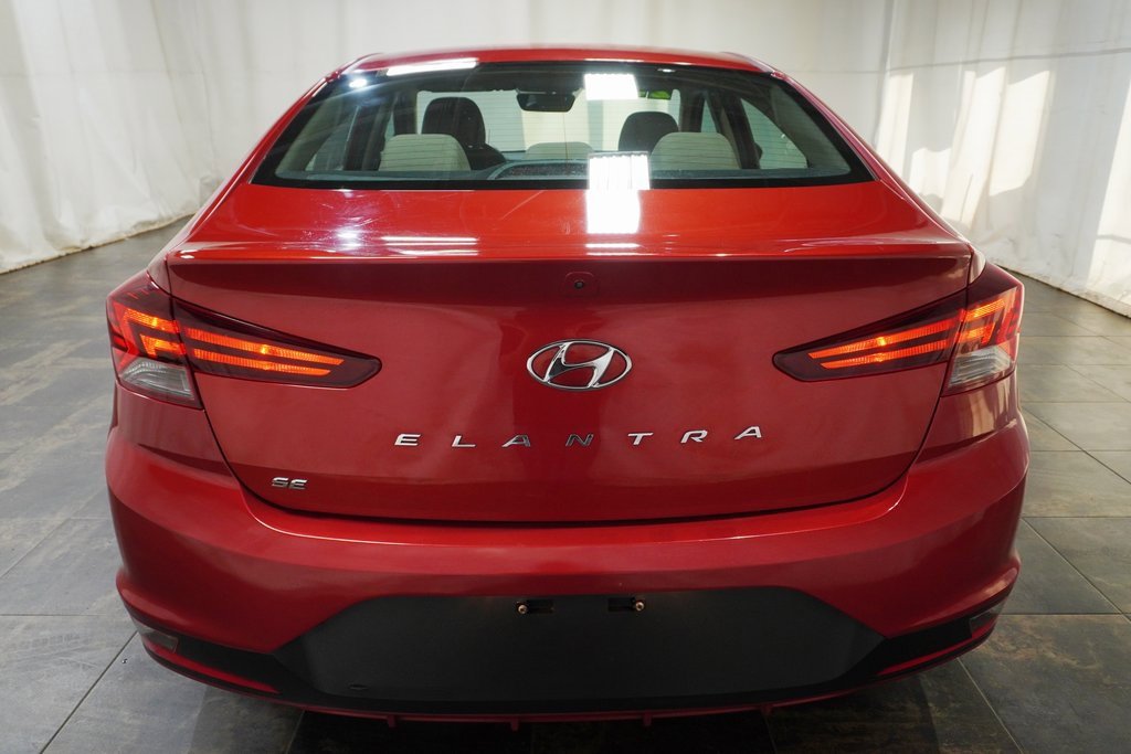 Used 2020 Hyundai Elantra SE image 4