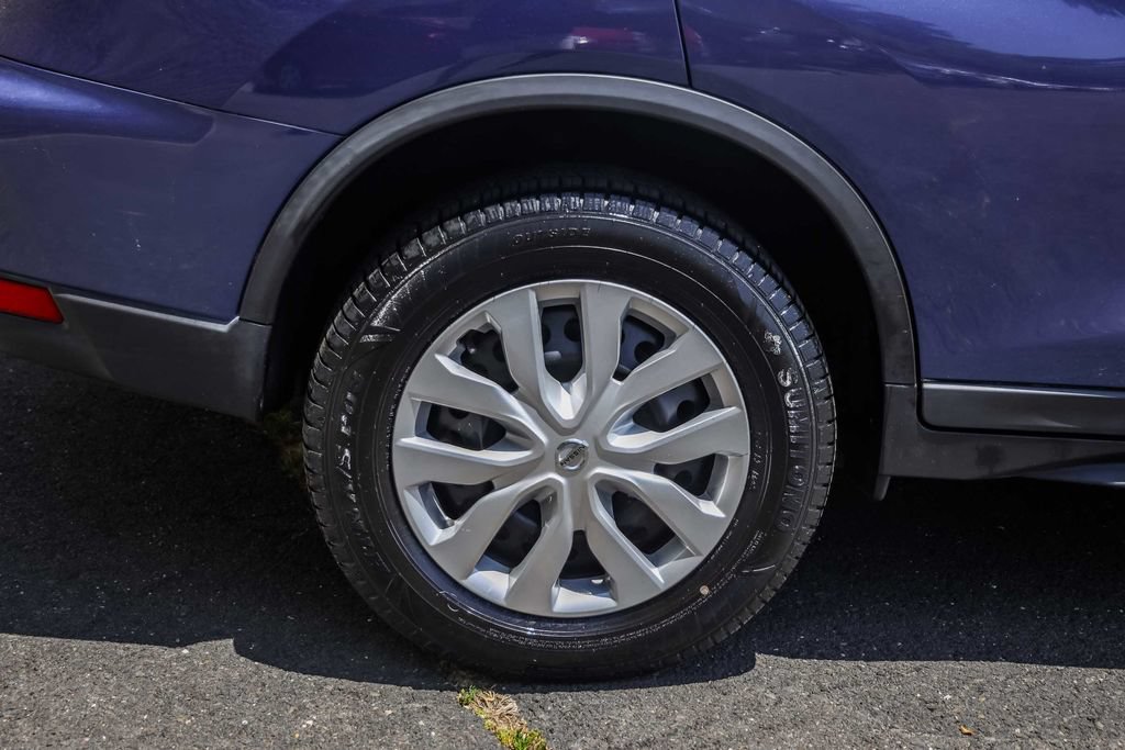 Used 2019 Nissan Rogue S AWD/4WD image 6