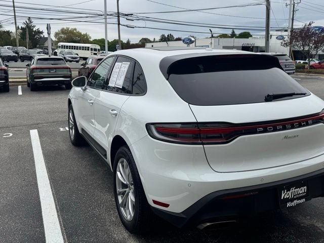Used 2025 Porsche Macan AWD/4WD image 5