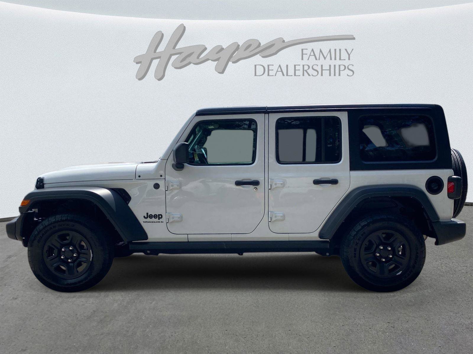 Used 2024 Jeep Wrangler Unlimited Sport AWD/4WD image 7