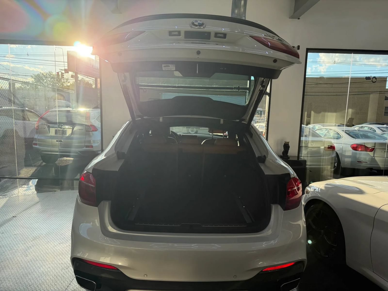 Used 2018 BMW X6 xDrive35i AWD/4WD image 13