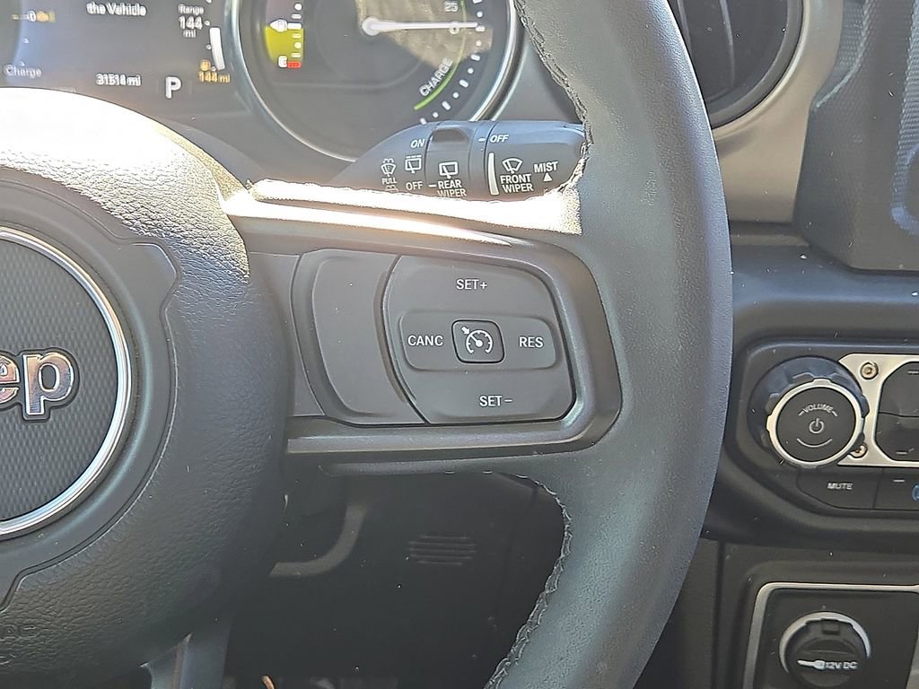 Used 2023 Jeep Wrangler Unlimited image 20