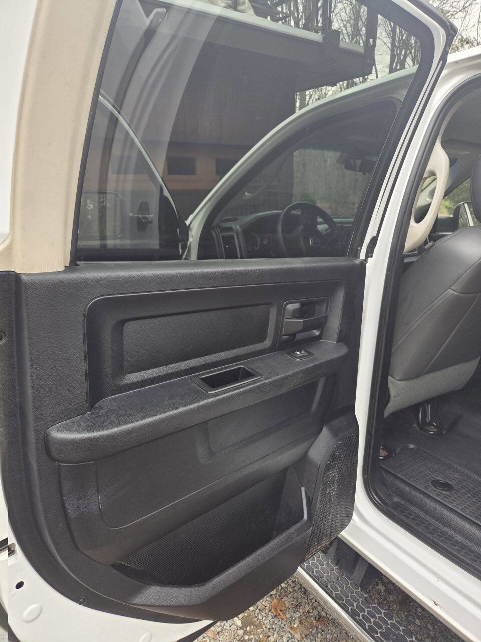 Used 2017 RAM 2500 Tradesman w/ Snow Chief Group image 15