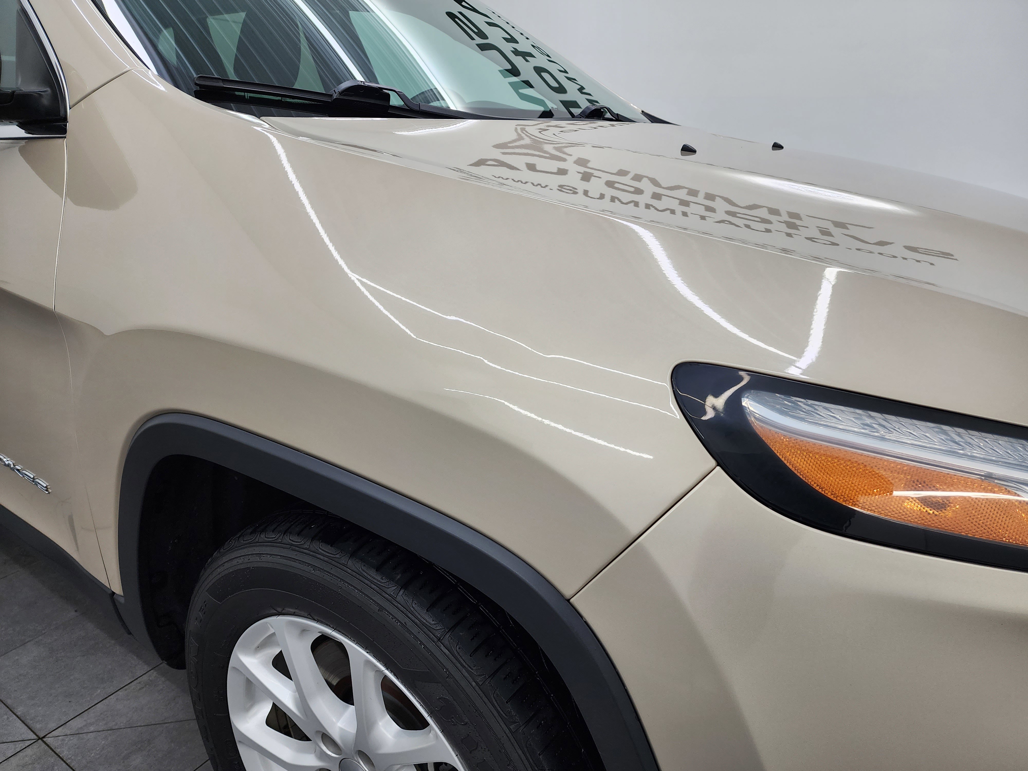 Used 2014 Jeep Cherokee Latitude FWD image 23