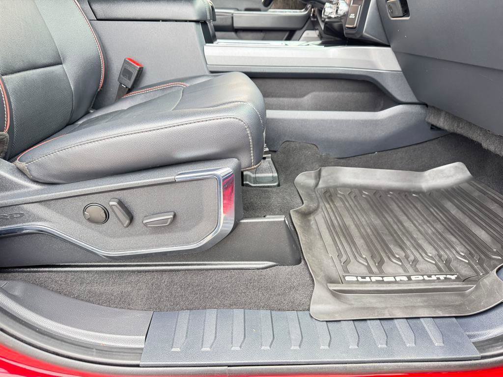 Used 2023 Ford F250 Lariat w/ Sport Appearance Package image 40