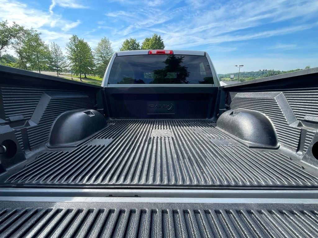 Used 2020 RAM 2500 Big Horn w/ Night Edition AWD/4WD image 21