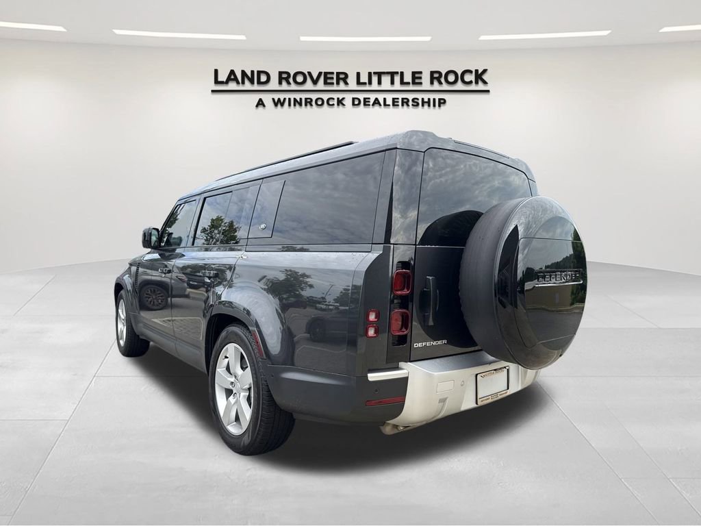 Used 2024 Land Rover Defender 130 S image 8