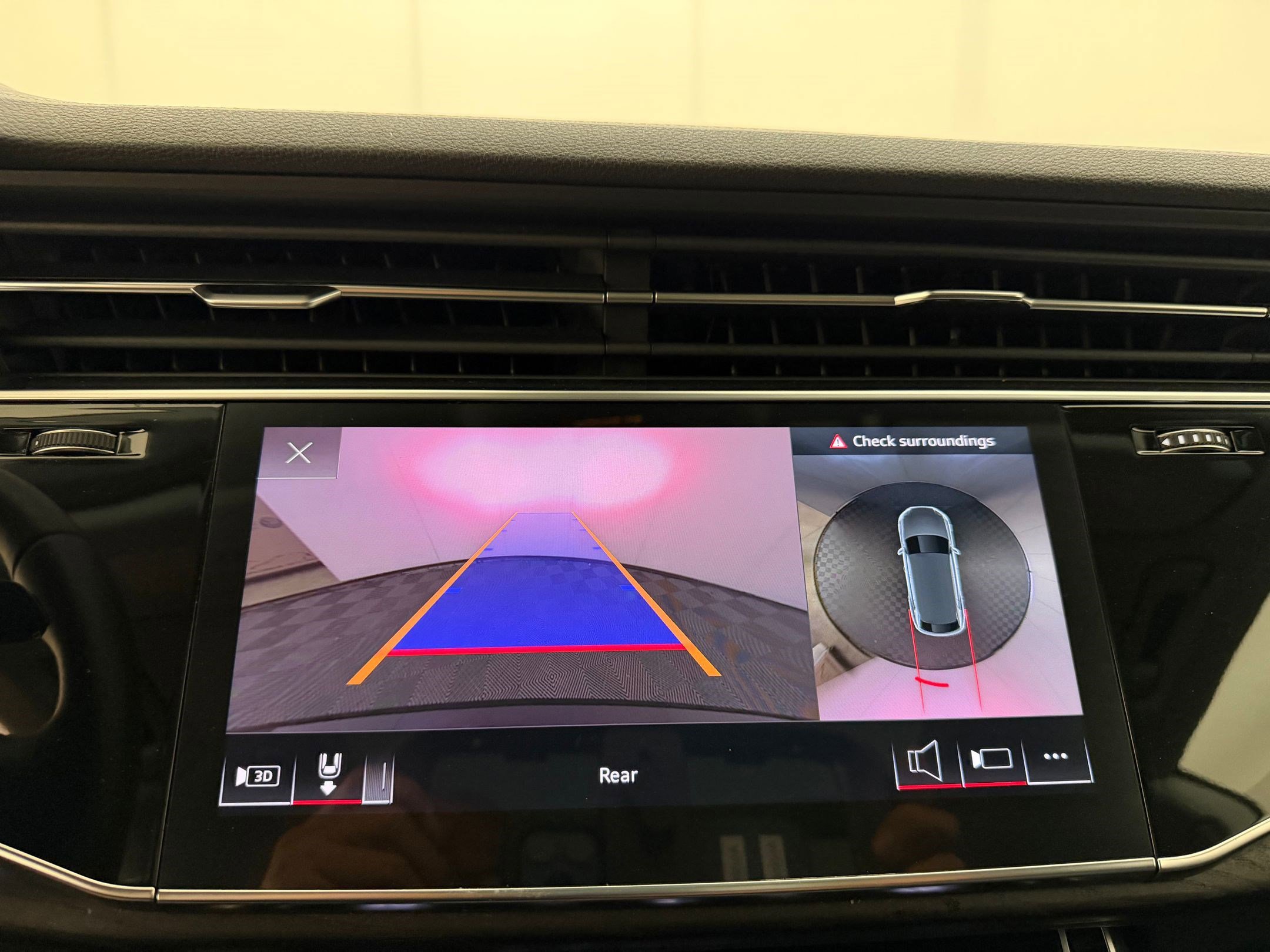 Used 2023 Audi Q8 Premium w/ Convenience Package image 24