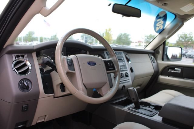 Used 2011 Ford Expedition XLT AWD/4WD image 17